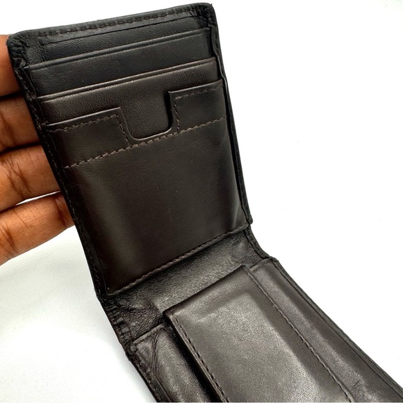 RUDSAK BROWN LEATHER BIFOLD WALLET MEN WALLET MAGNETIC MONEY  HOLDER - Picture 4 of 8